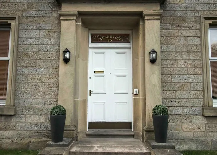 Allerton - Victorian Character Home In Stirling