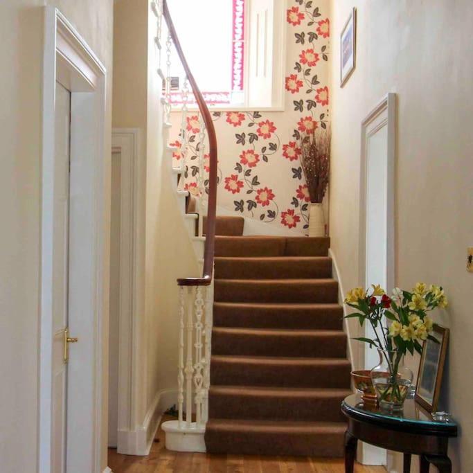 Allerton - Victorian Character In Apartment *