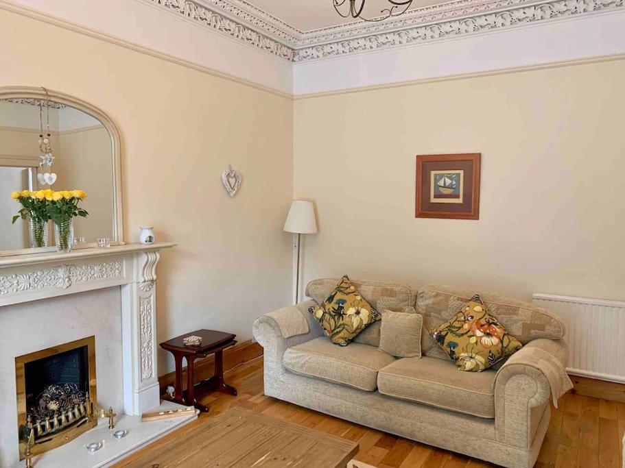 Allerton - Victorian Character In Apartment